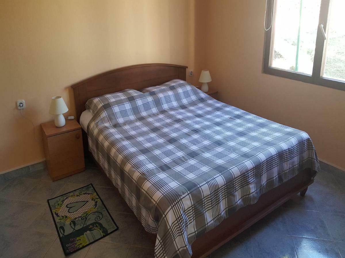 Apartment Silvija Ližnjan エクステリア 写真